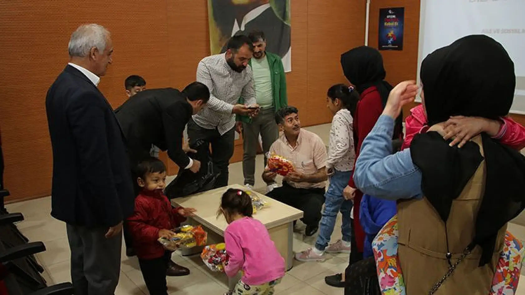 Elazığ'da Ailelere 'Değerler Eğitimi' Eğitimi Verildi