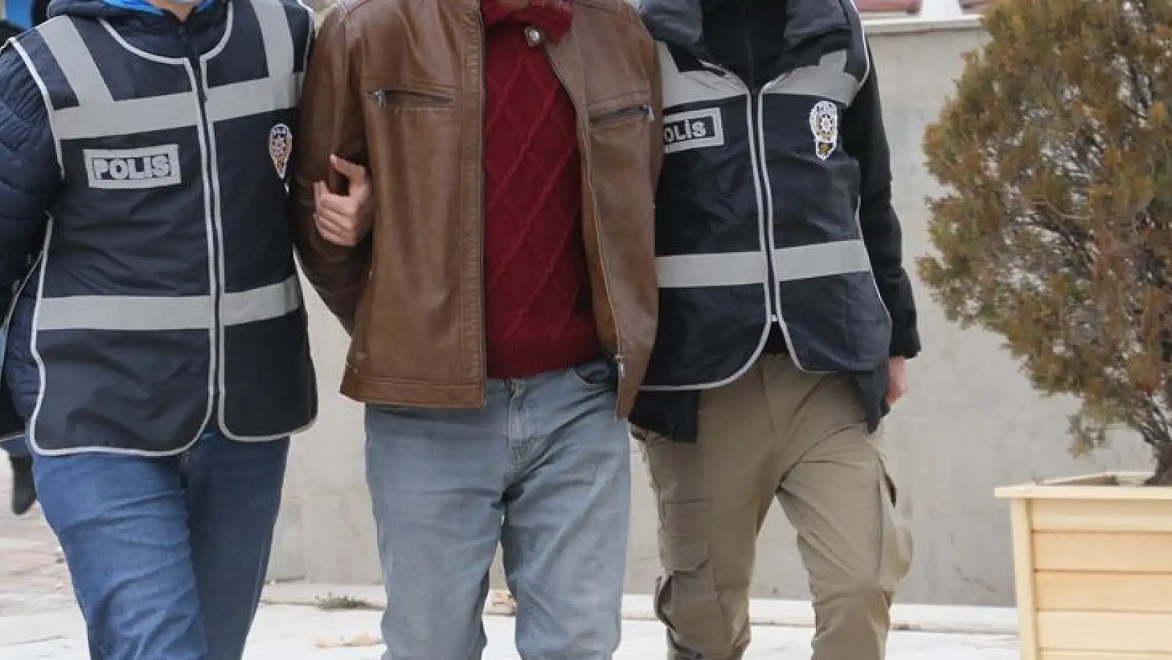 Elazığ'da Eski Kız Arkadaşının Evini Kundaklayan Şahıs Tutuklandı