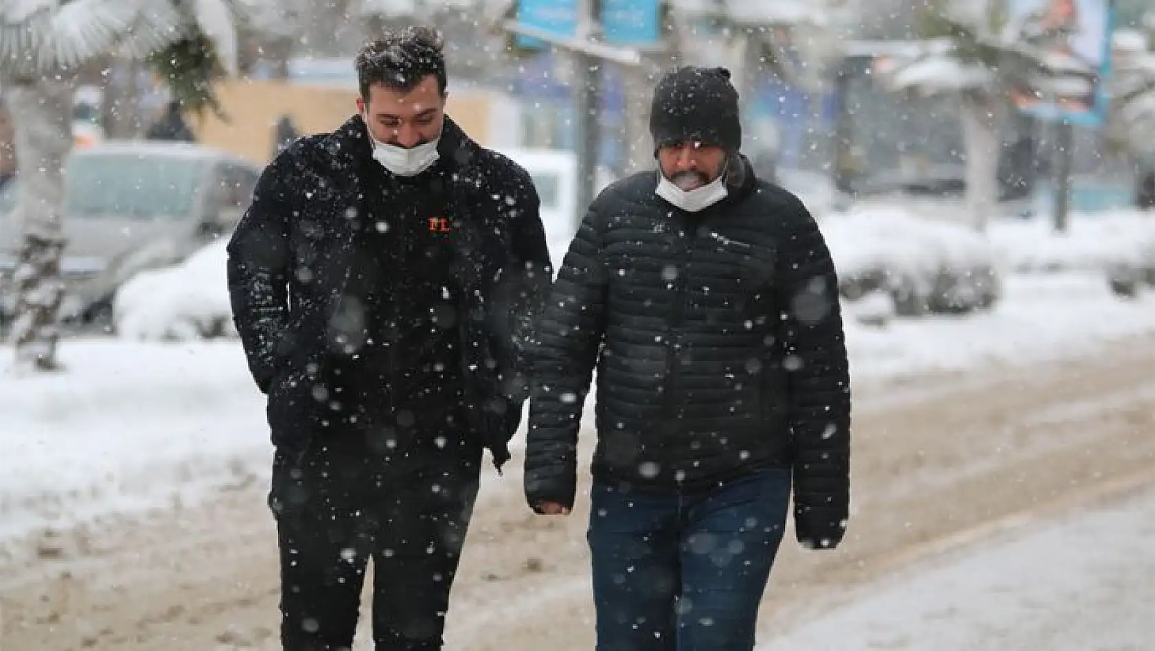 Elazığ'da Kar Sevinci
