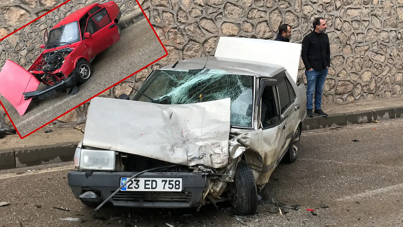 Elazığ'da Otomobiller Kafa Kafaya Çarpıştı Çok Sayıda Yaralı Var