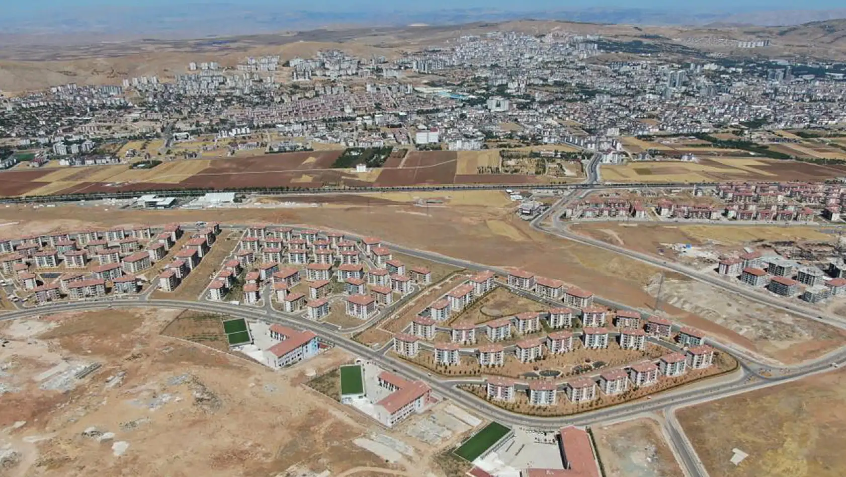 Elazığ'da TOKİ'den Ev Alan Depremzedeleri Enflasyon Vurdu: Taksitler 7 Bin 500 TL'ye Kadar Çıktı