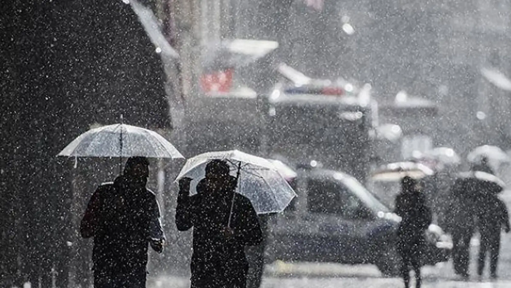 Elazığlılar Meteoroloji Uyardı Bu Günlerde Şemsiyelerinizi Almadan Çıkmayın