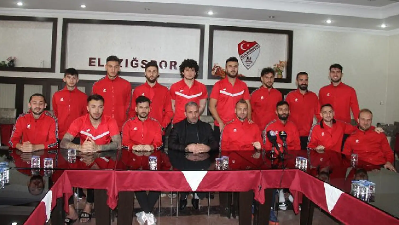 Elazığspor'dan 16 transfer
