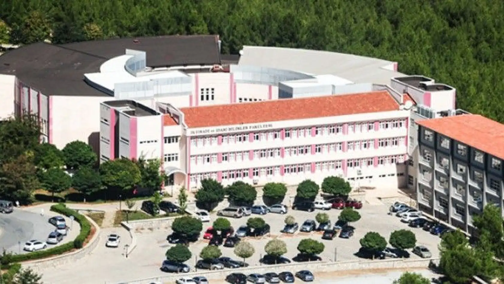 Muğla Sıtkı Koçman Üniversitesi 28 Öğretim Üyesi alıyor