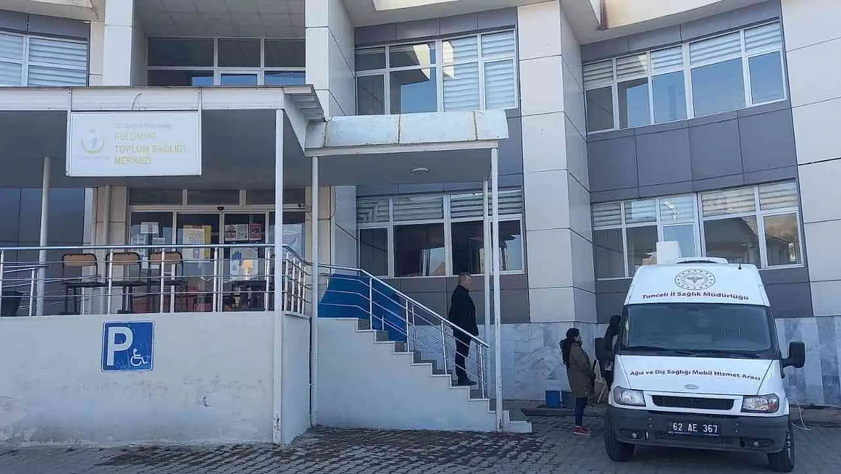 Tunceli'nin diş hekimi bulunmayan iki ilçesinde mobil ağız ve diş sağlığı hizmeti verilmeye başlandı