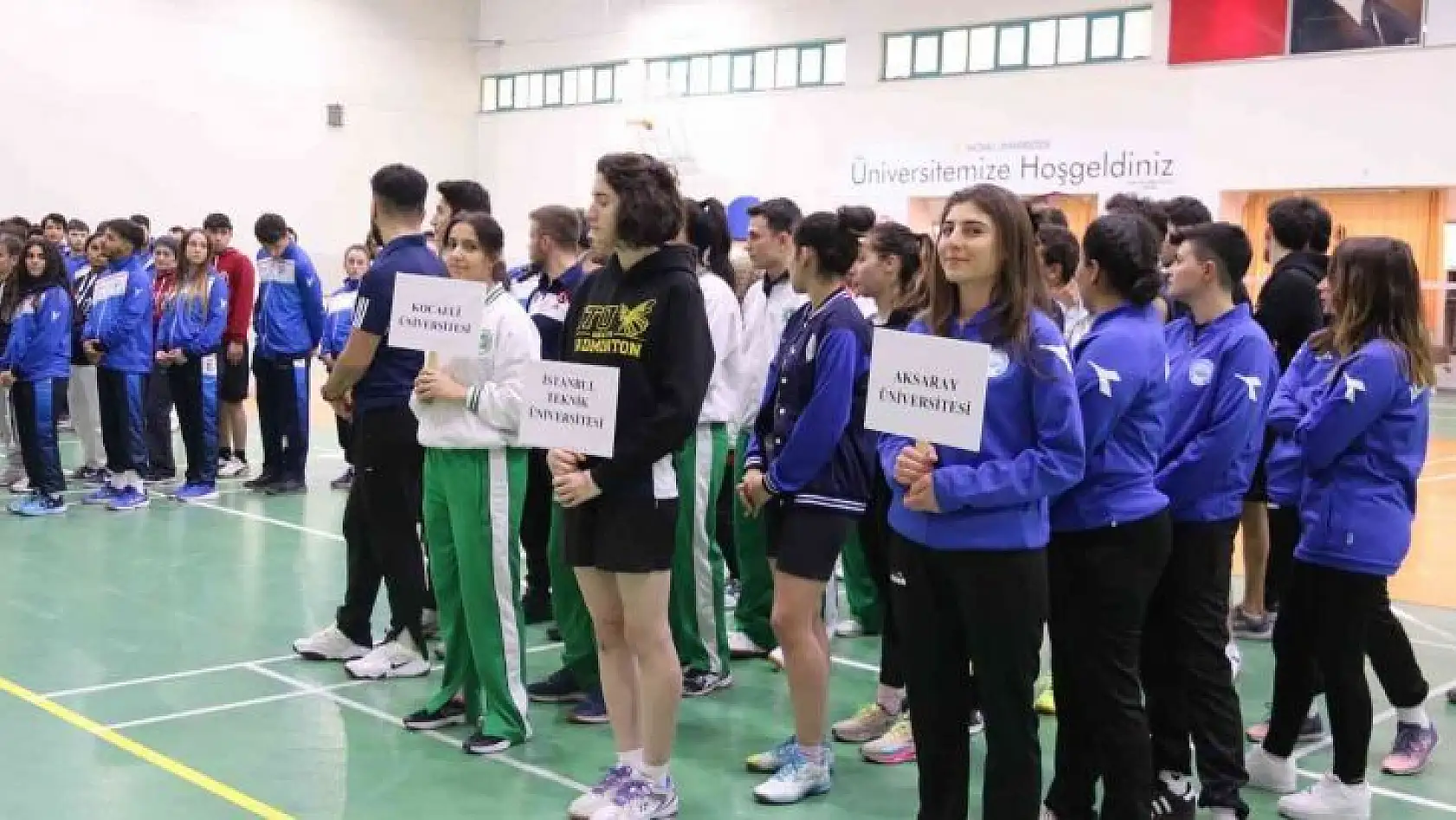 Üniversitelerarası 1.lig Badminton Müsabakaları başladı