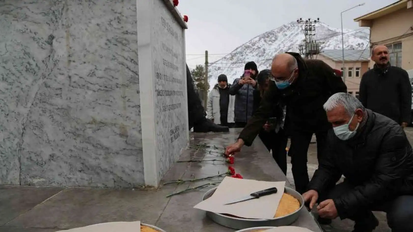 Ünlü şair Cemal Süreya ölüm yıldönümünde memleketi Tunceli'de anıldı