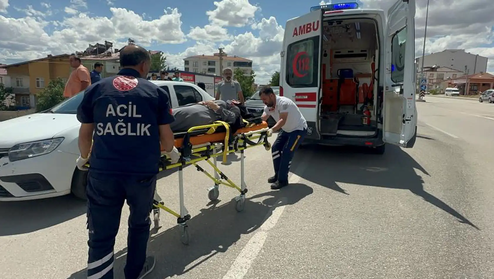 Elazığ'da Korkunç Kaza: 5 Yaralı!
