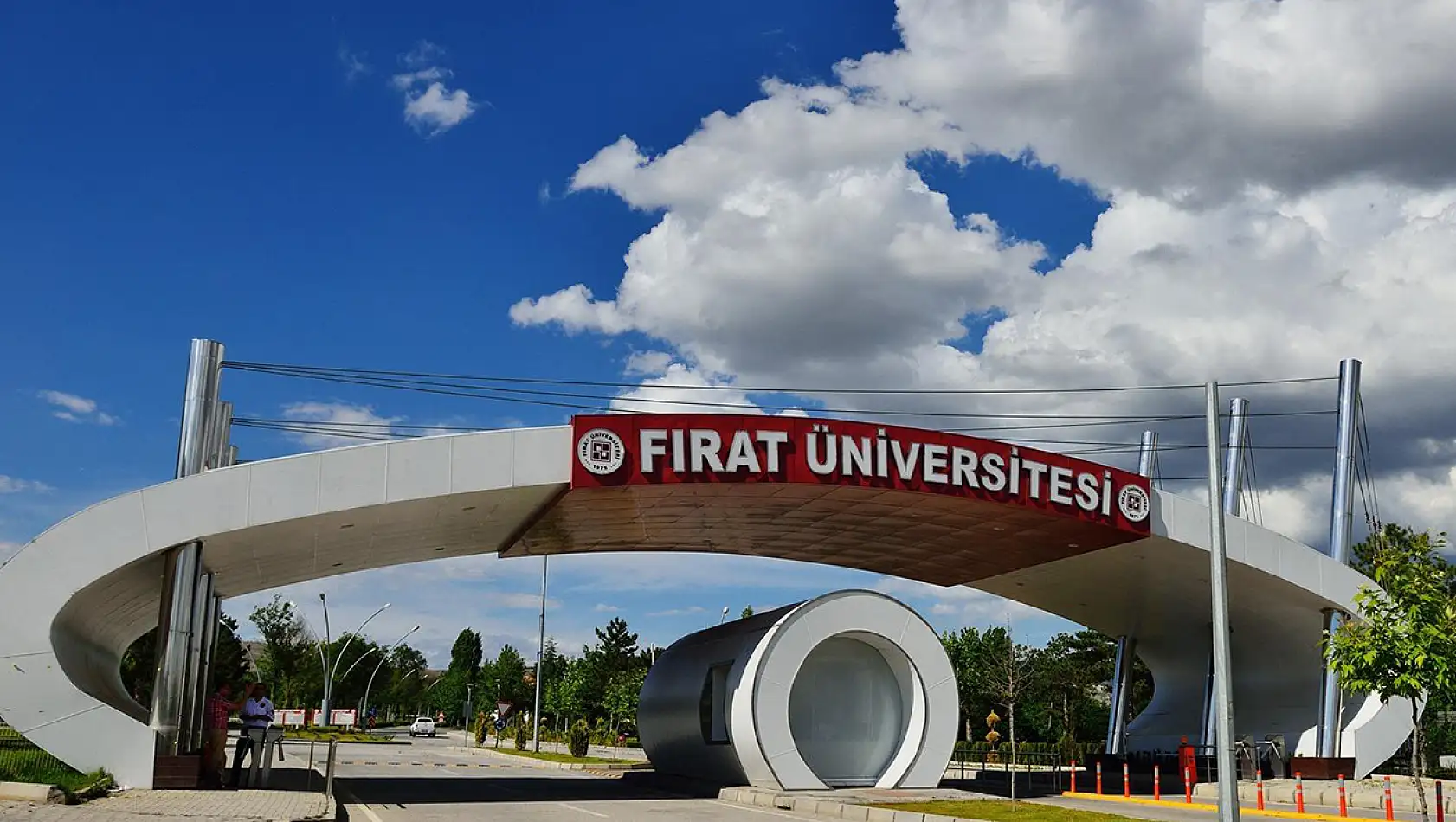 Fırat Üniversitesi 7 Alanda Dünyada İlk 1.000 Üniversite Arasında Yer Aldı