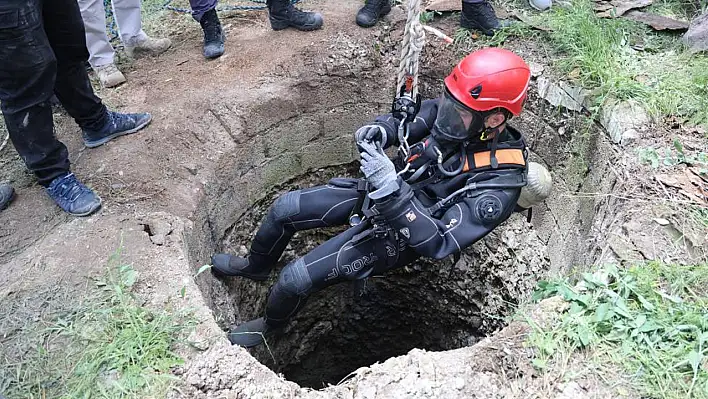 Elazığ'daki cinayette sır perdesi aralanıyor: 25 metre derinlikte delil arandı