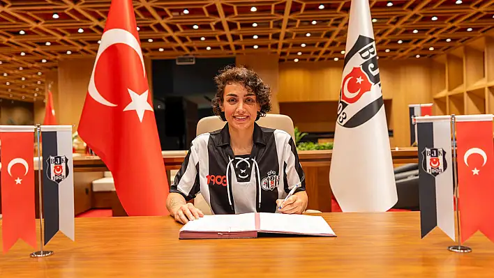Elazığlı İlayda Civelek Beşiktaş United Payment'e Transfer Oldu
