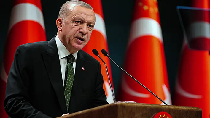 Erdoğan'dan Seçim Özeleştirisi: 'Ya Kendimizi Toparlarız Ya da Güneşi Gören Buz Misali Erimeye Devam Ederiz'