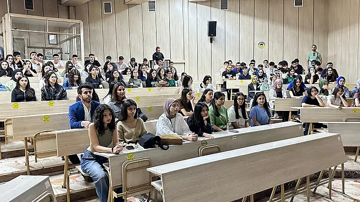 Lise Öğrencileri, Fırat Üniversitesi'ni Gezdi