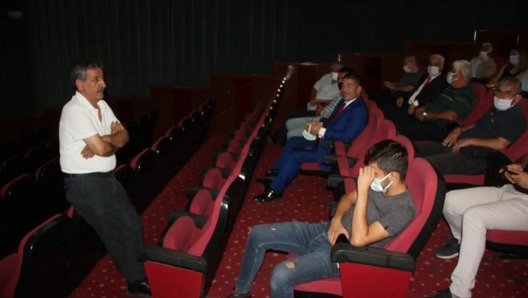 'İki Gözüm Ahmet' filmi Malatya'da gösterime girdi