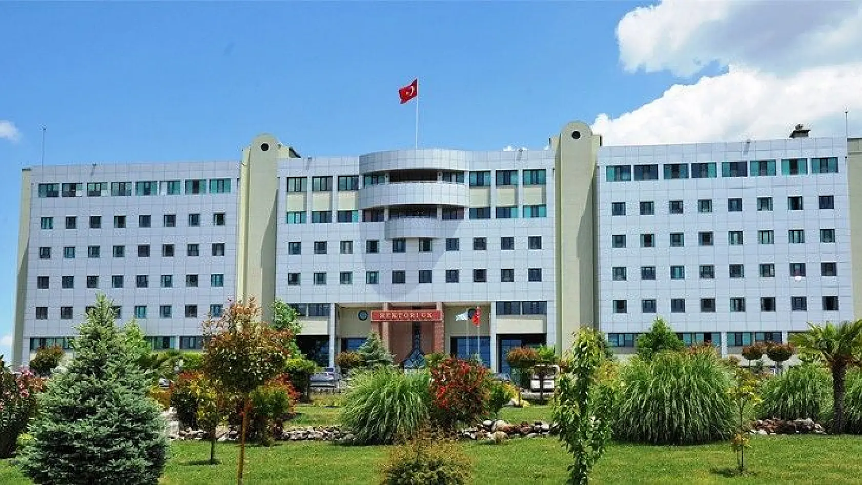 Balıkesir Üniversitesi 13 Akademik Personel Alacak