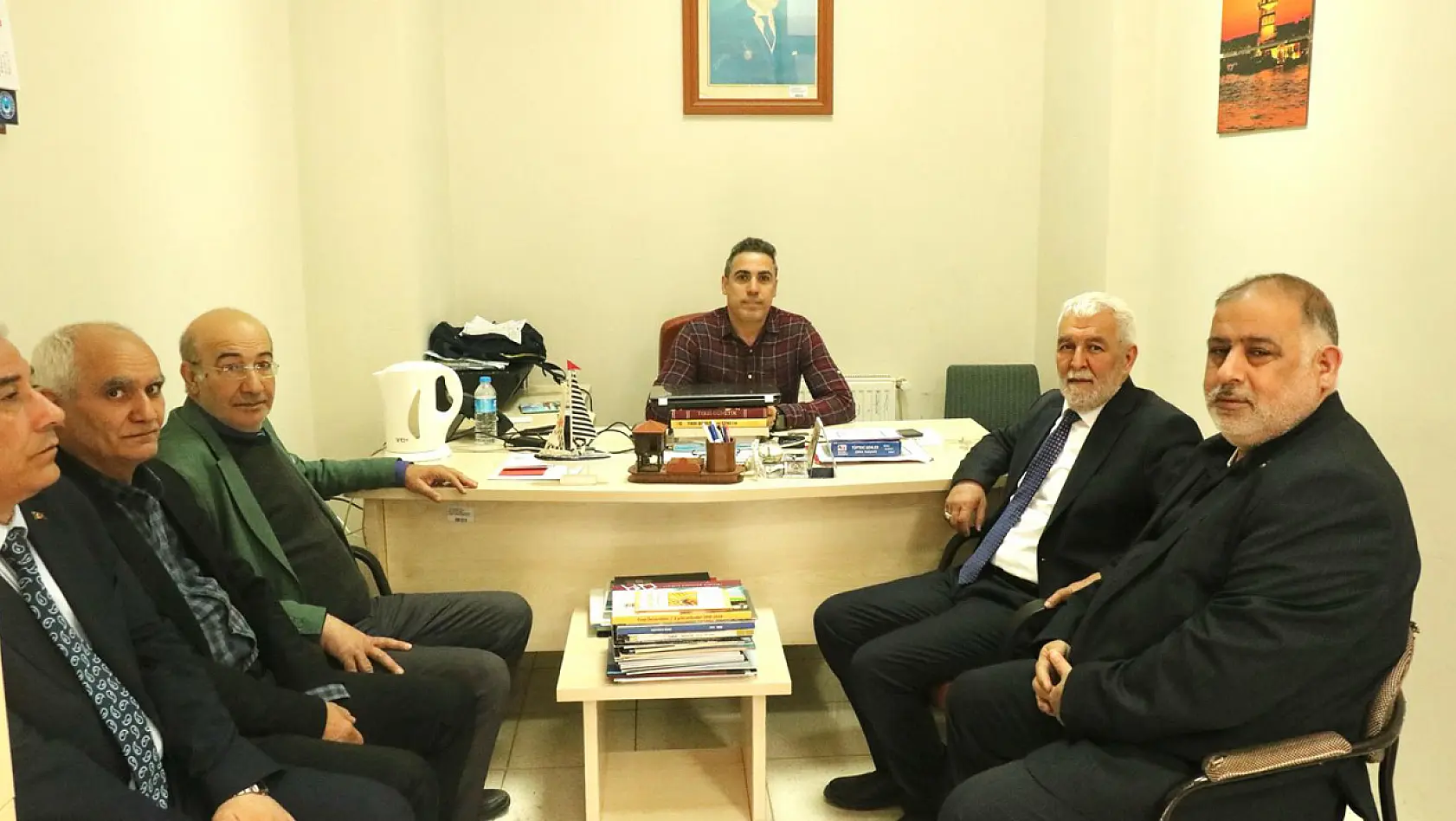 Başkan Adayı Aygen, Fırat Üniversitesi'ni Ziyaret Etti