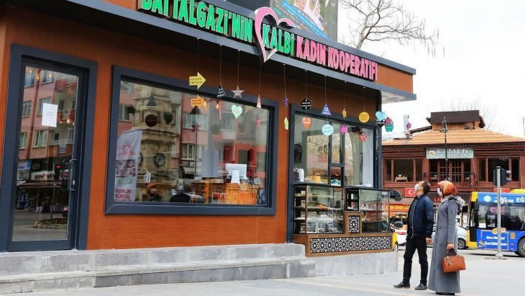 Battalgazi'nin Kalbi Kadın Kooperatifi Kafe Market büyük ilgi görüyor