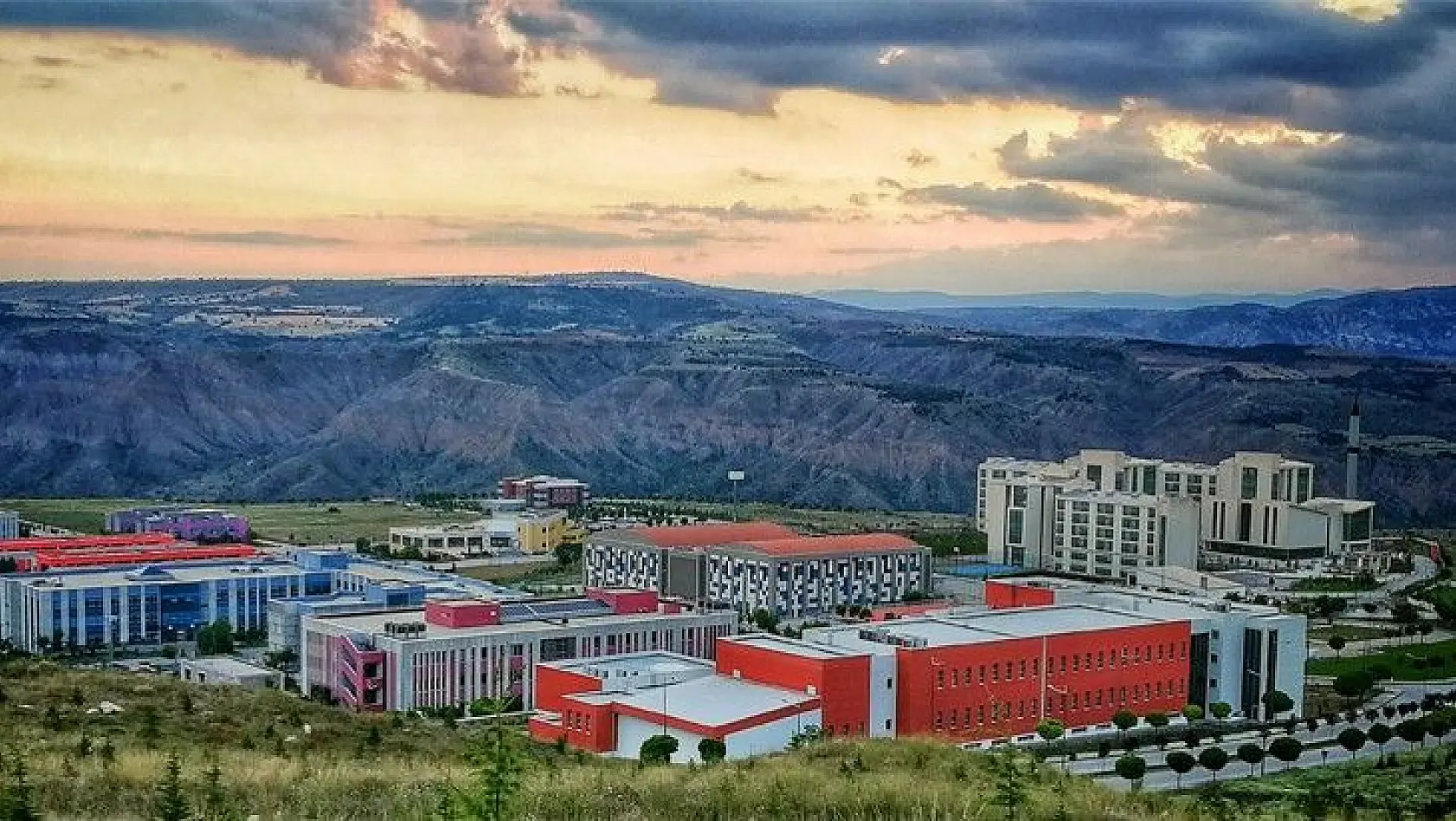 Çankırı Karatekin Üniversitesi 25 Öğretim Üyesi alıyor
