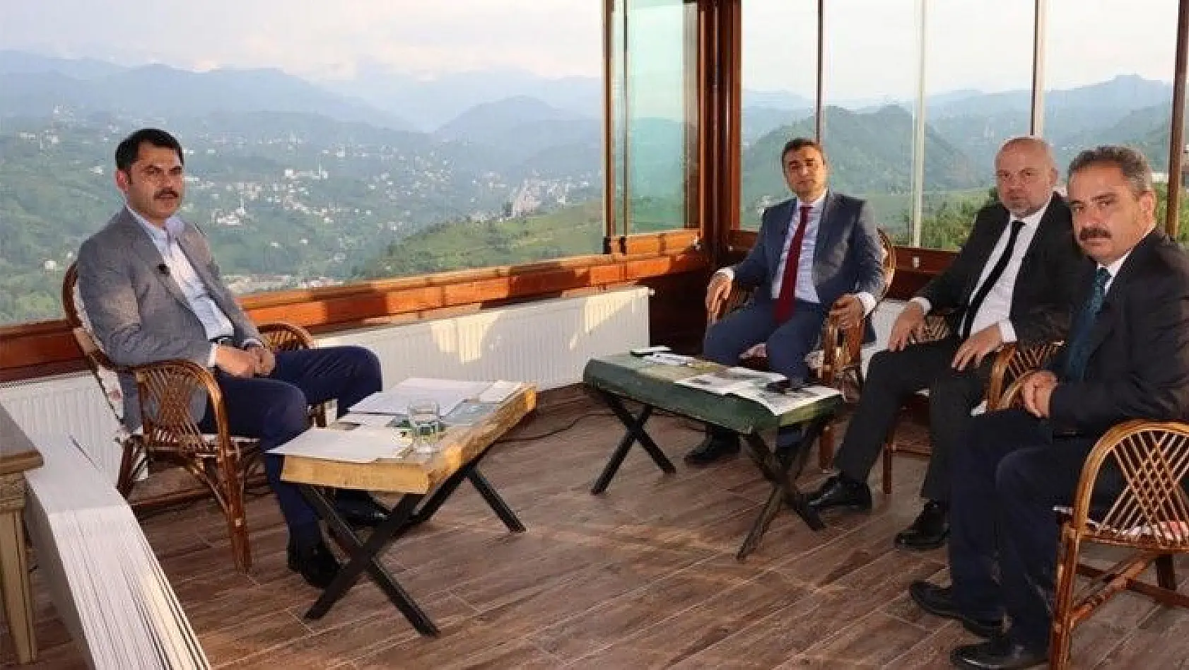 Çevre ve Şehircilik Bakanı Kurum, 'Anadolu Soruyor'un konuğu oldu