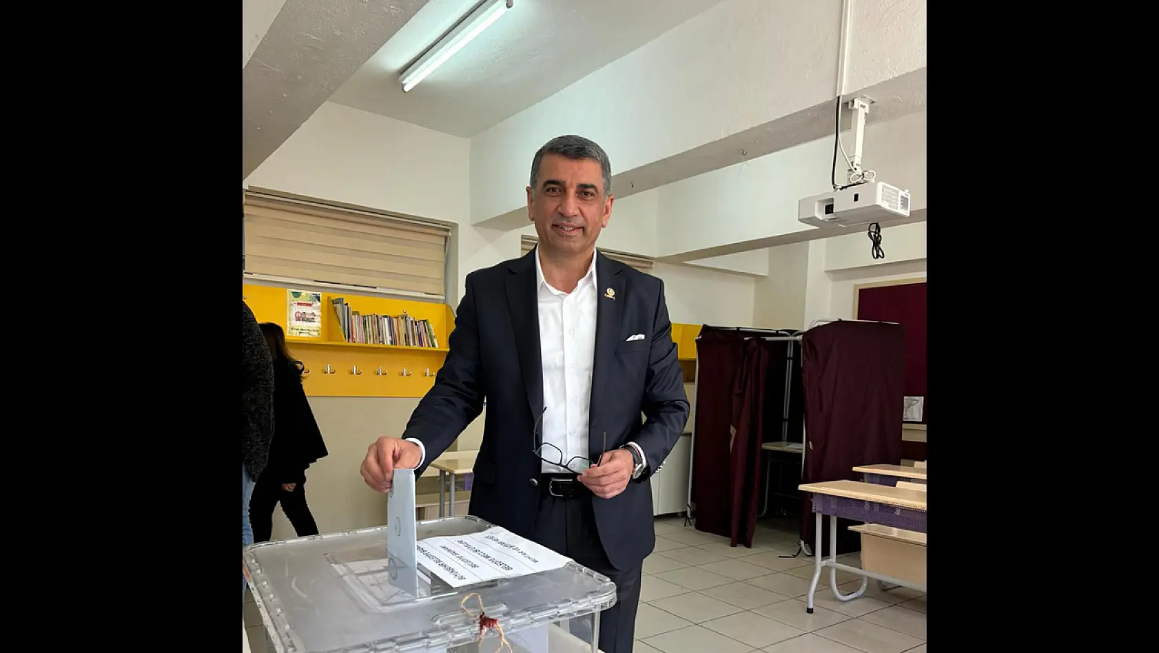 CHP Elazığ Milletvekili Erol, Oyunu Ankara'da Kullandı