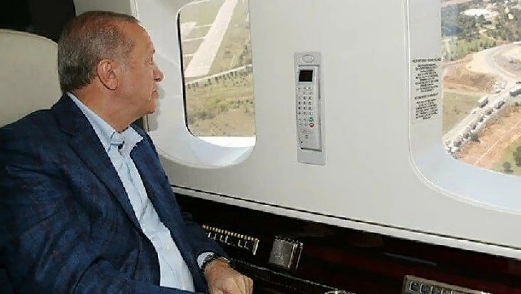 Cumhurbaşkanı Recep Tayyip Erdoğan çalışmaları helikopter ile inceliyor