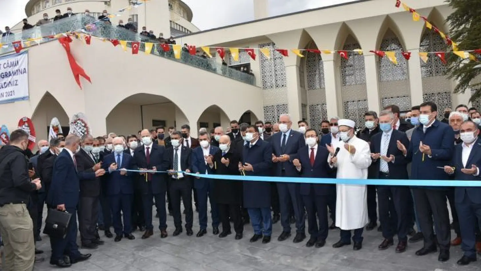 Diyanet İşleri Başkanı Erbaş: '40 yıl camisiz üniversiteler oldu'