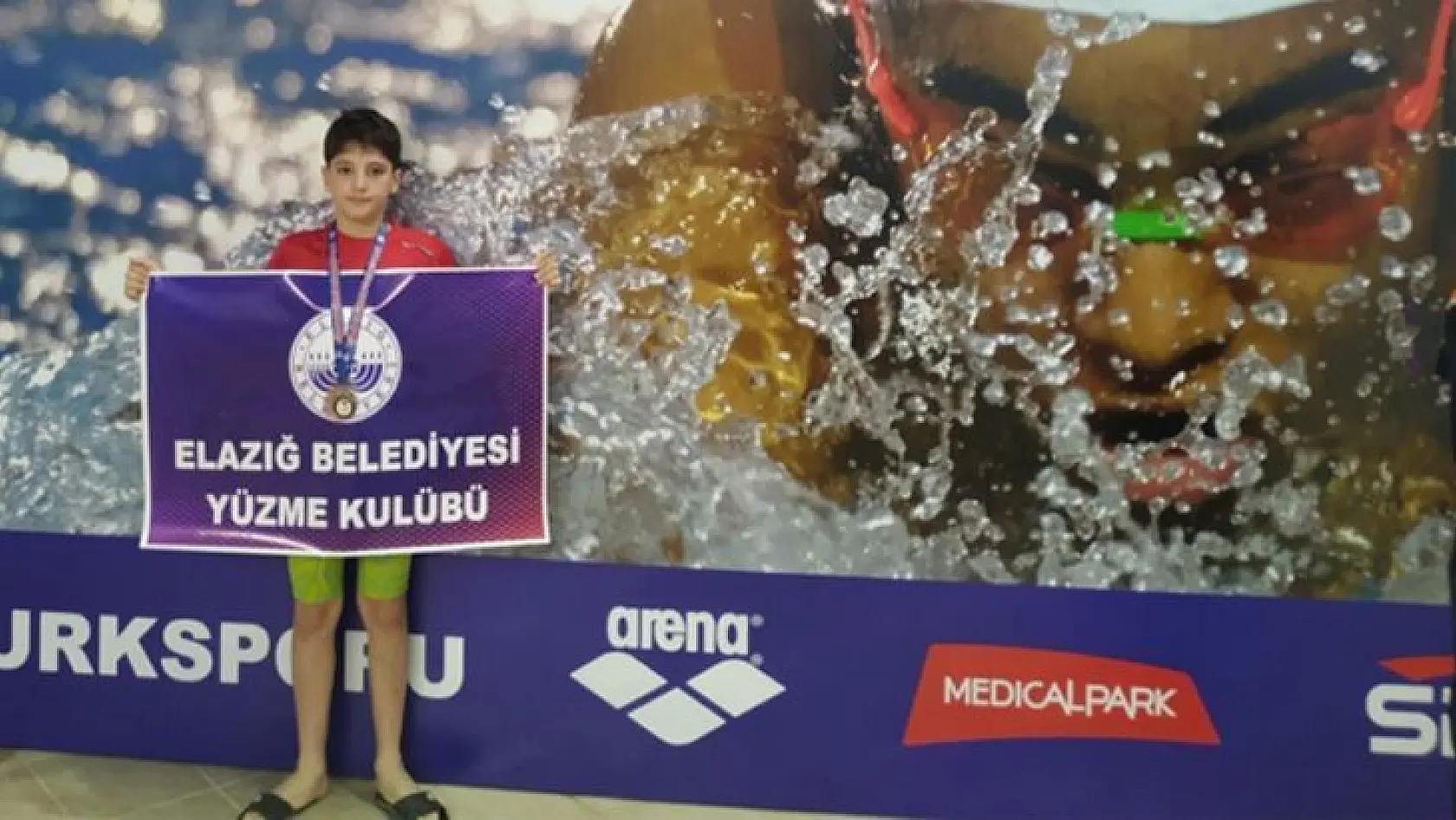 EBUAŞ Yüzme Kulübü Sporcusu Ömer Yiğit Demir Bronz Madalya Kazandı