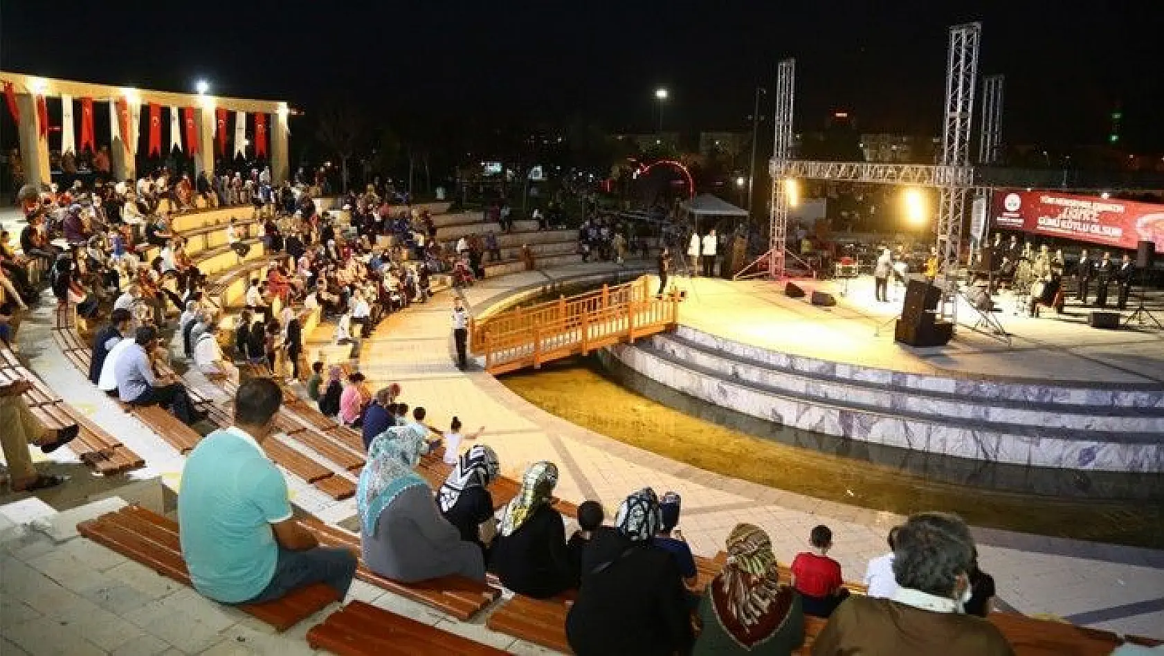 Elazığ Belediyesi 'Tasavvuf Konseri ve Aşure Günü' Etkinliği Gerçekleştirdi