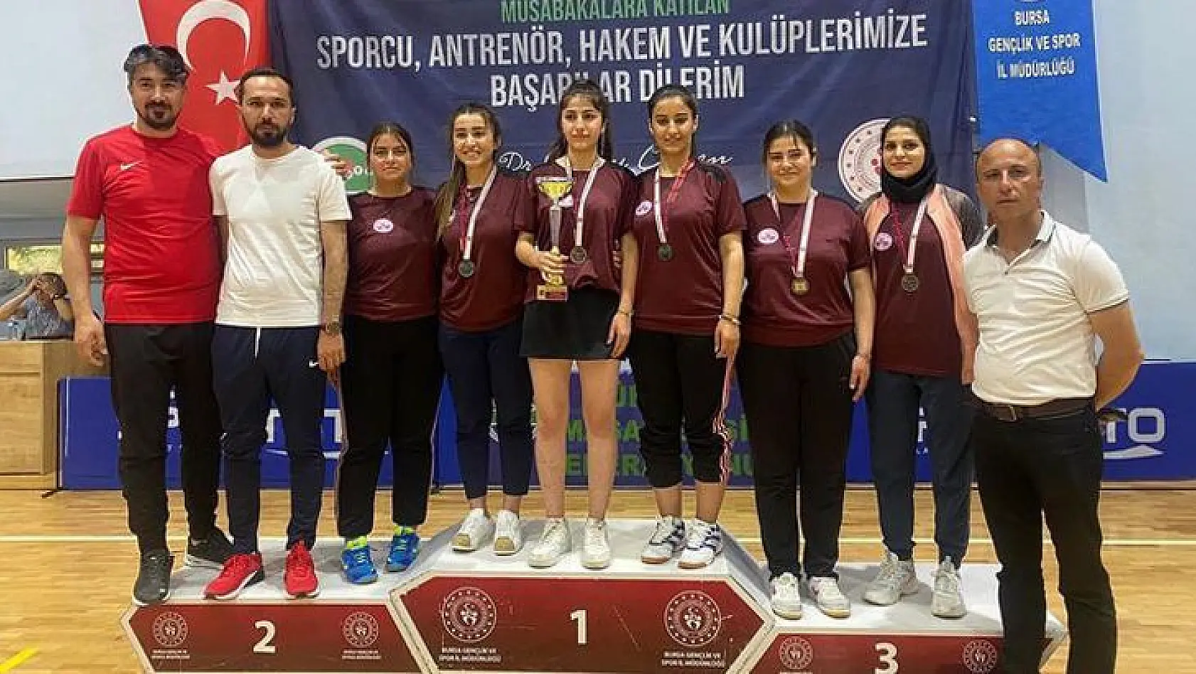 Elazığ Belediyespor Kadınlar Masa Tenisi'nde 1. Lig'e yükseldi