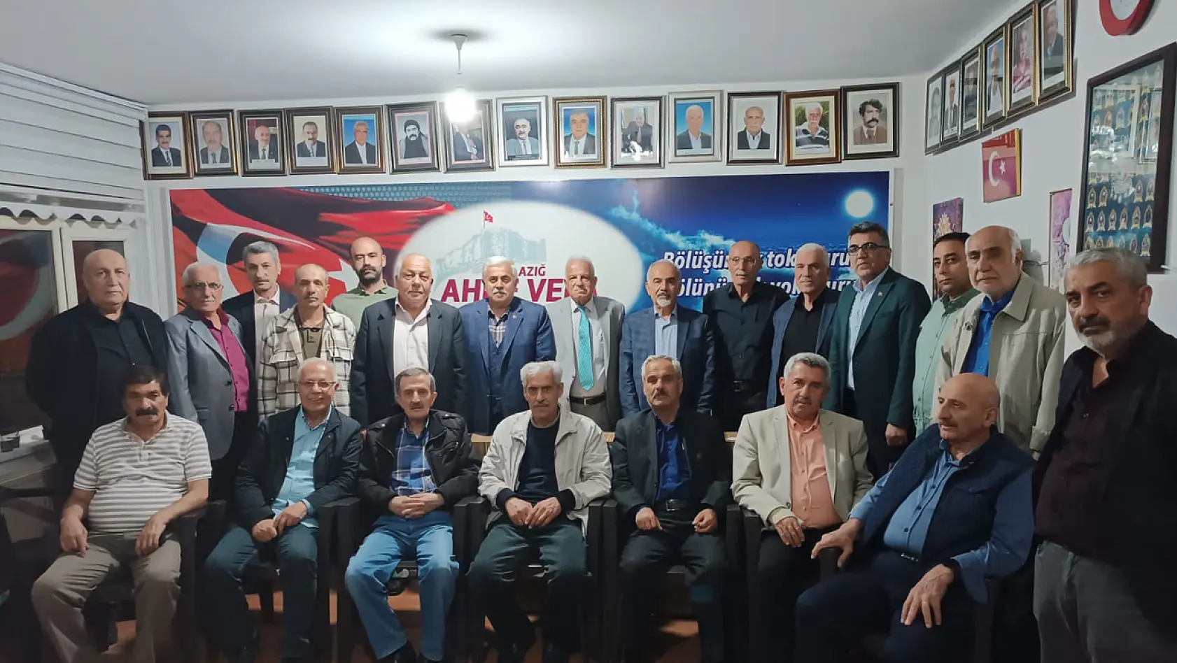Elazığ'da Atatürk ve Milli Egemenlik