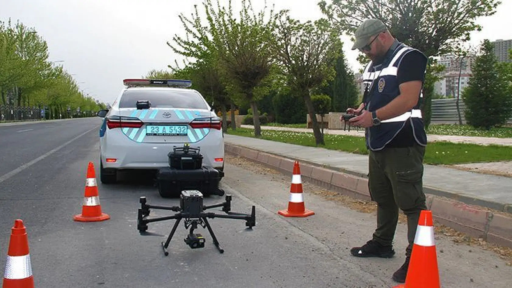 Elazığ'da Bayram Öncesi Drone Destekli Trafik Denetimi