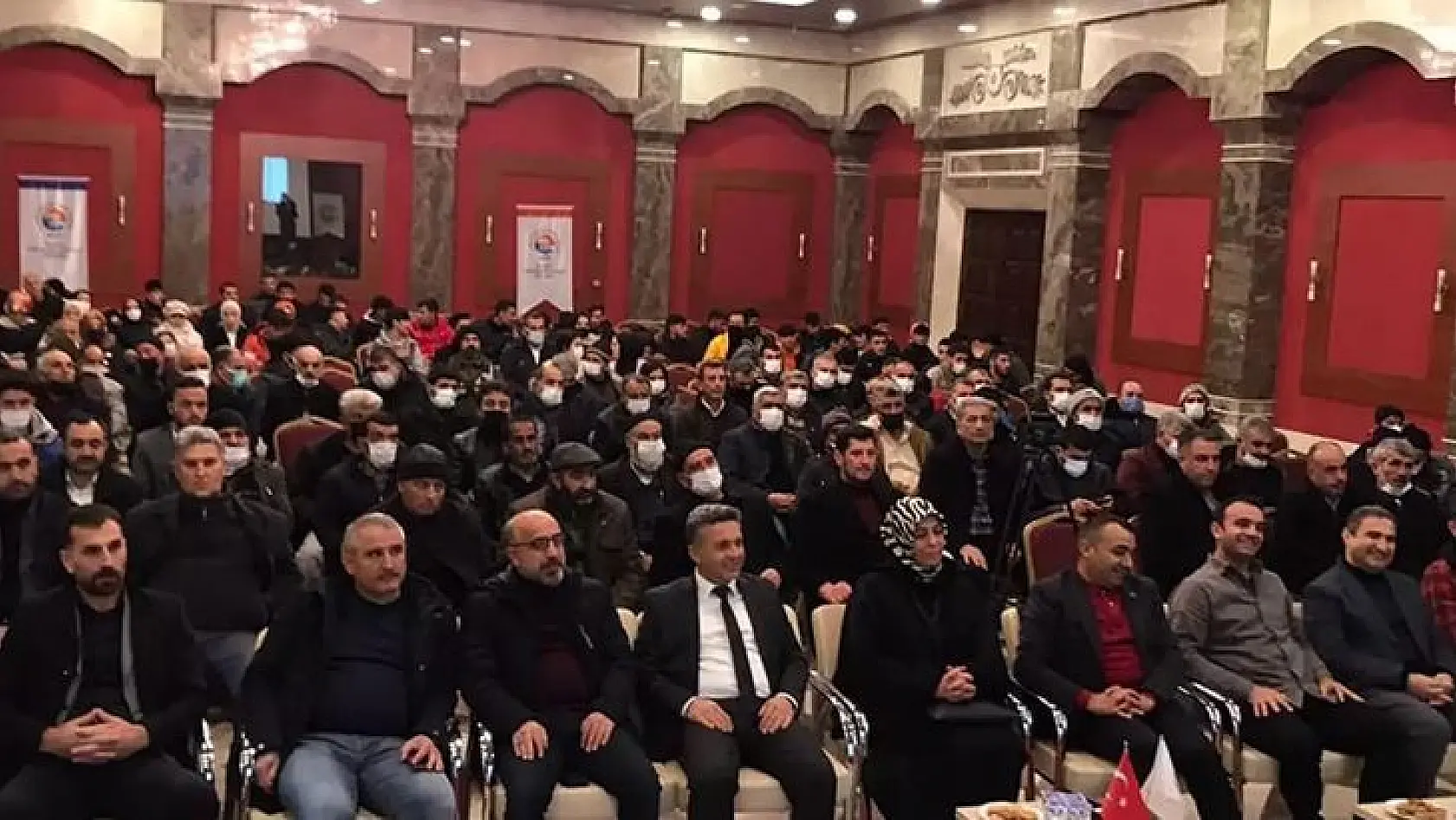Elazığ'da 'Çalışma Ve Motivasyon' Konferansı Düzenlendi