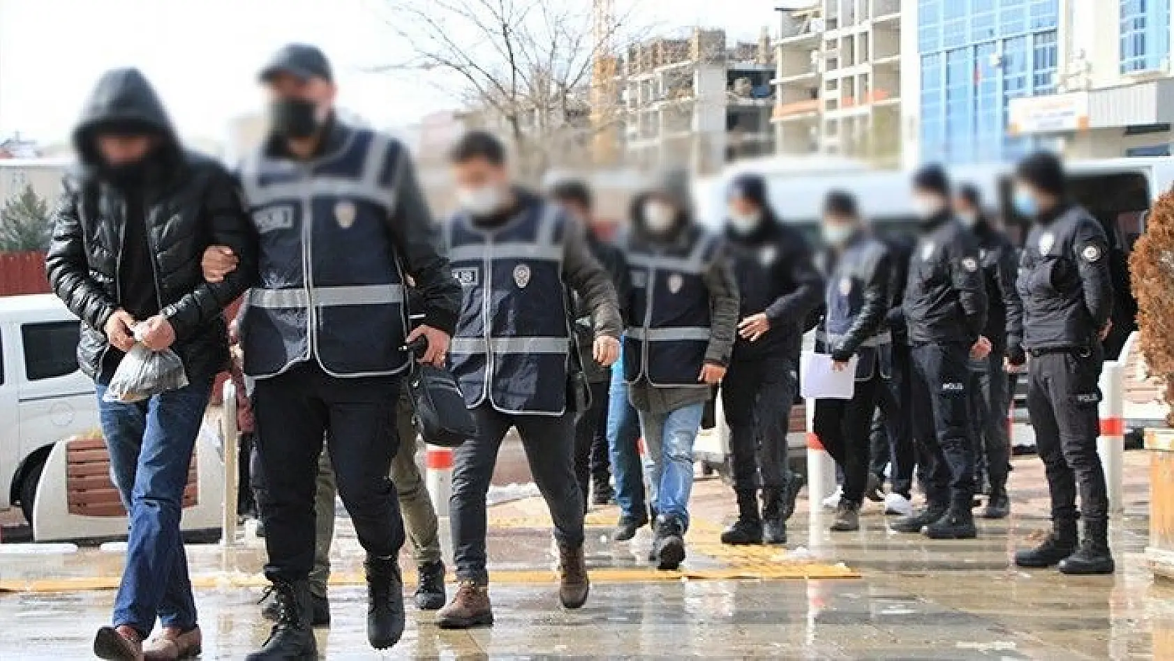 Elazığ'da çeşitli suçlardan aranan 7 şüpheli yakalanıp tutuklandı