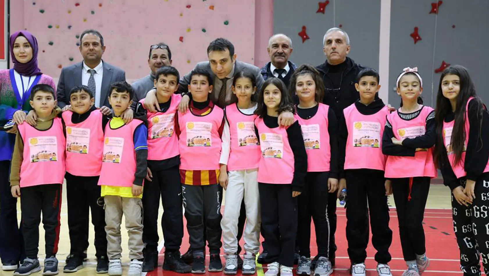 Elazığ'da Geleneksel 'Yakan Top' Turnuvası