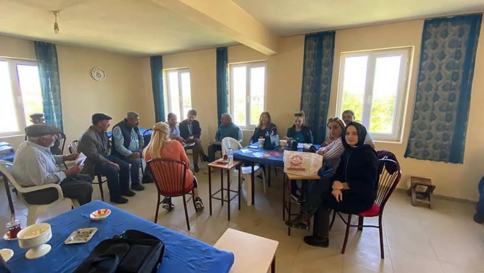 Elazığ'da Hayvan Yetiştiricileri ile Toplantı Düzenlendi