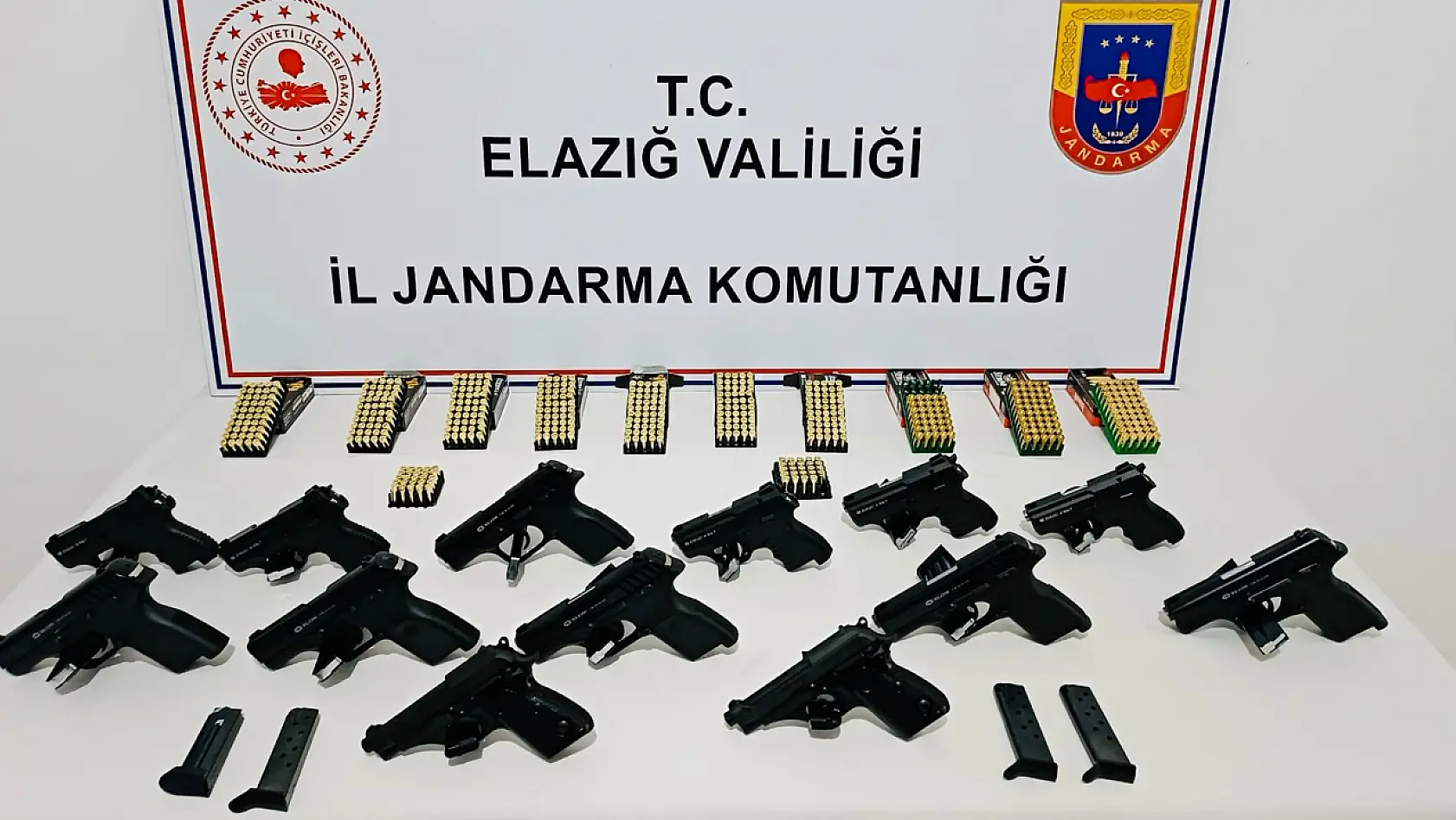 Elazığ'da Jandarmadan Silah Kaçakçılığı Operasyonu 1 Şüpheli Tutuklandı