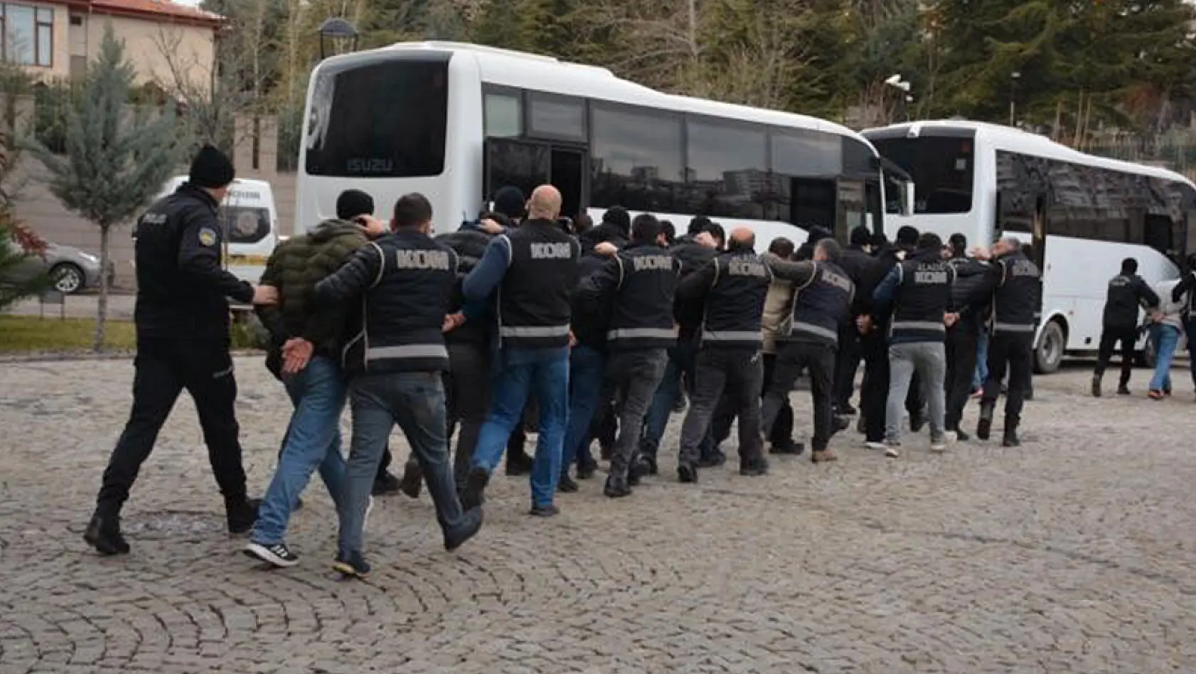 Elazığ'da Kafes 37 Operasyonunda 20 Şüpheli Tutuklandı