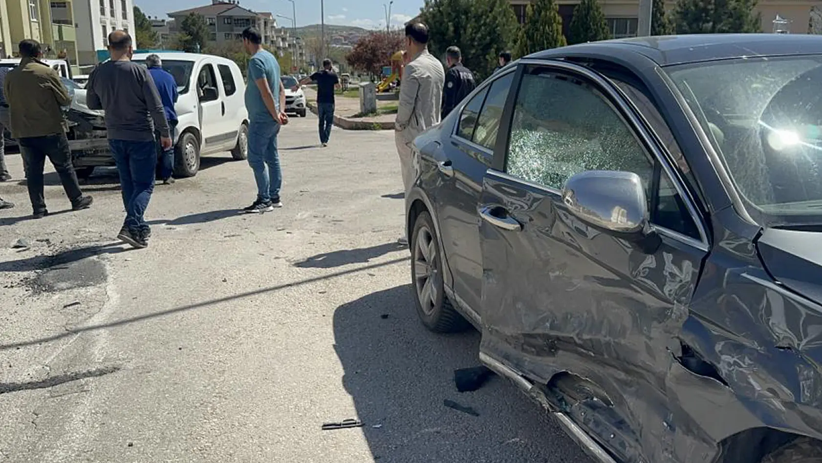 Elazığ'da Korkutan Kaza: 7 Kişi Yaralandı!