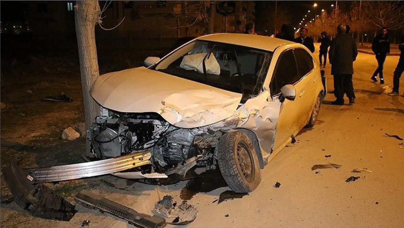 Elazığ'da trafik kazası: Çok sayıda yaralı var