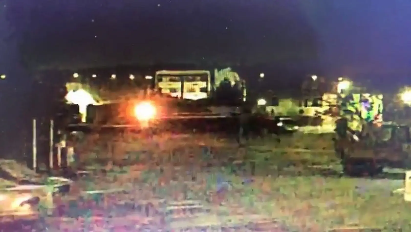 Elazığ'da trenin araca çarptığı kazanın görüntüleri ortaya çıktı
