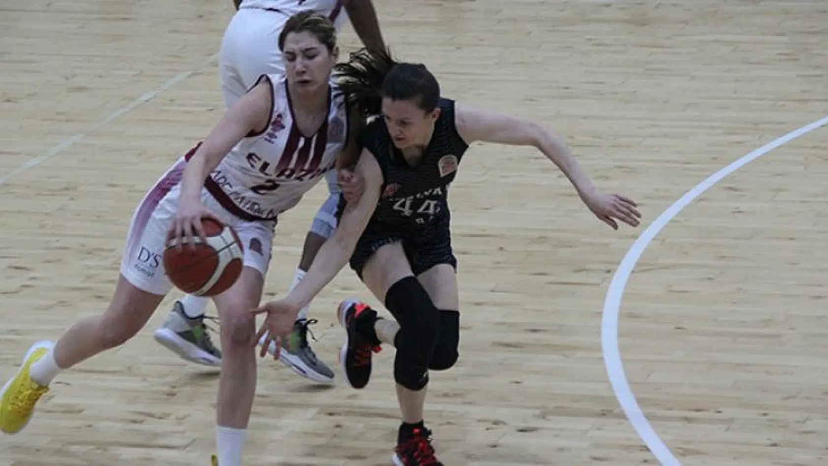 Elazığ İl Özel İdare: 60 – Antalya 07 Basketbol: 67