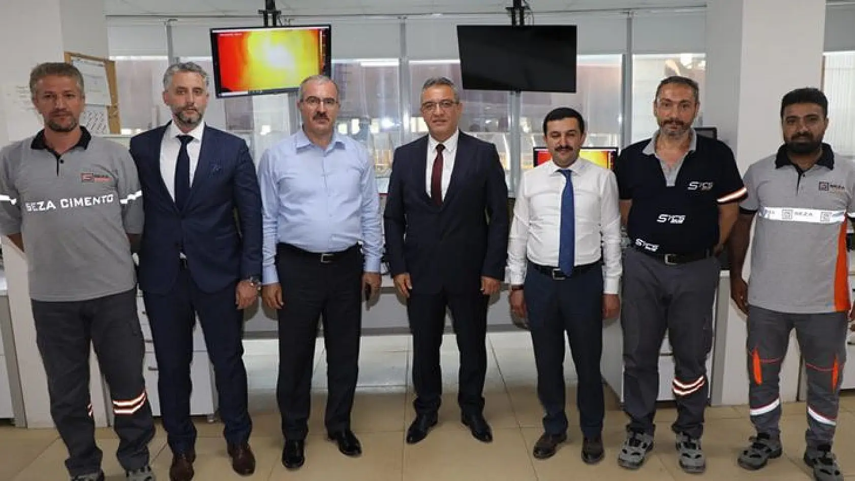 Elazığ Valisi Toraman, SEZA Çimento Fabrikası'nı Ziyaret Etti