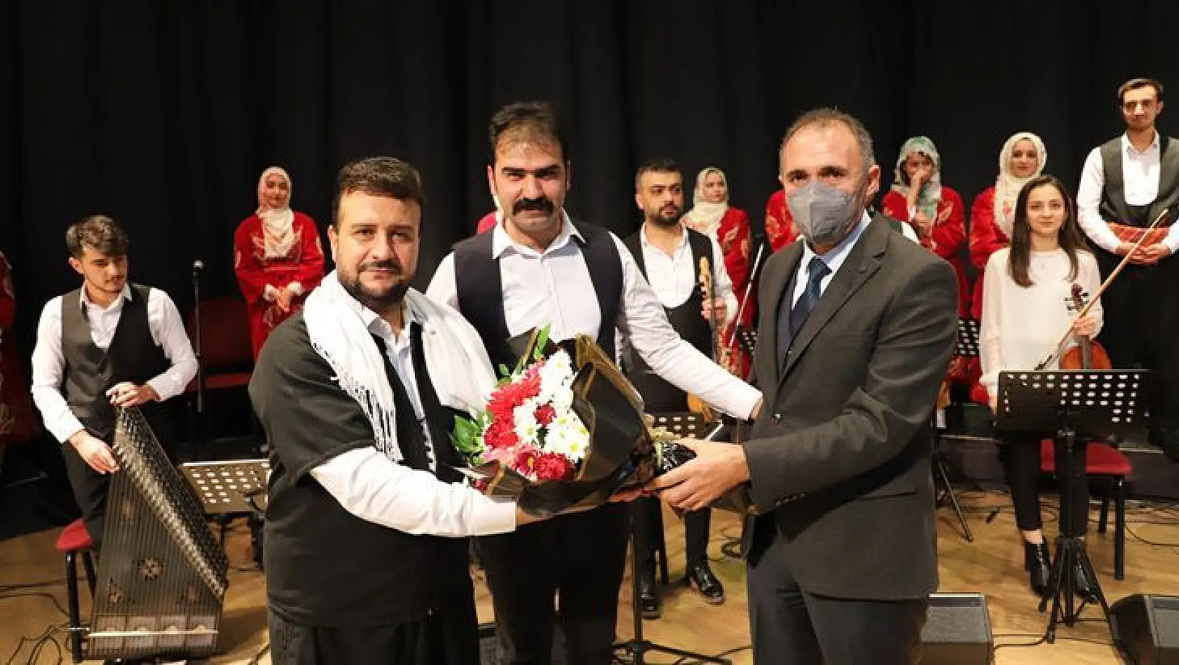 Fırat Üniversitesi Devlet Konservatuvarı 24 Kasım Öğretmenler Günü'nde Konser Verdi
