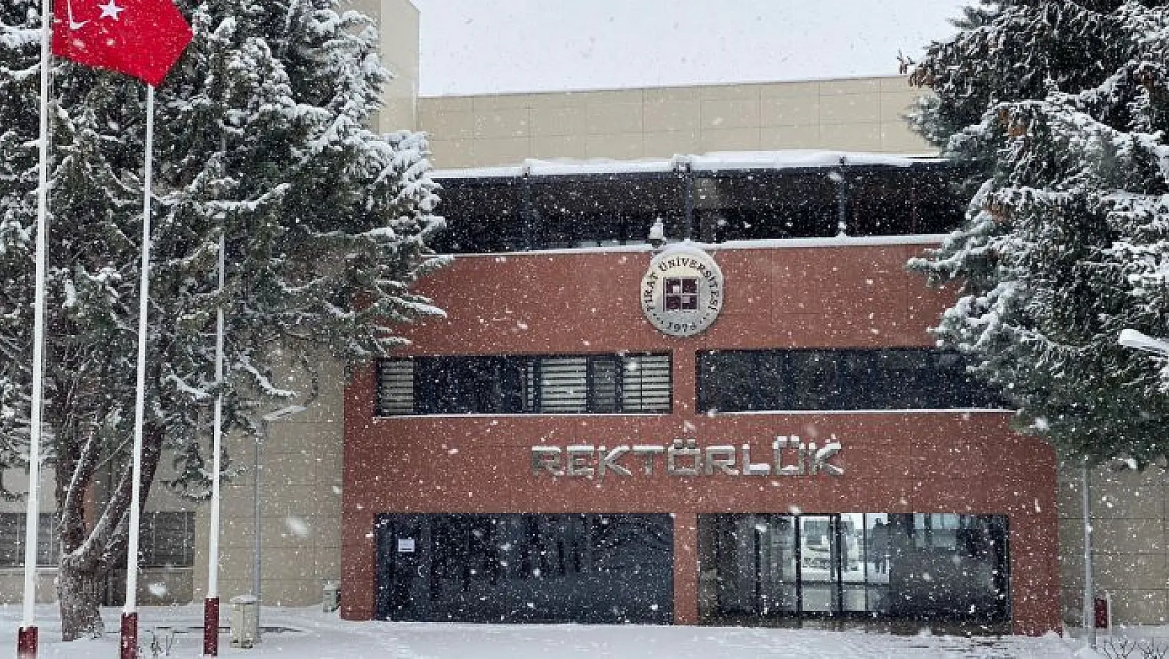 Fırat Üniversitesi'nden Kar Tatili Açıklaması