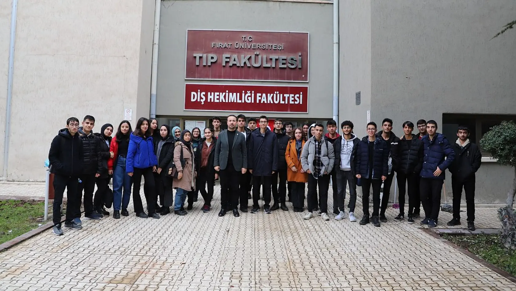 Fırat Üniversitesi'nin Lise Öğrencilerine Tanıtımı Devam Ediyor