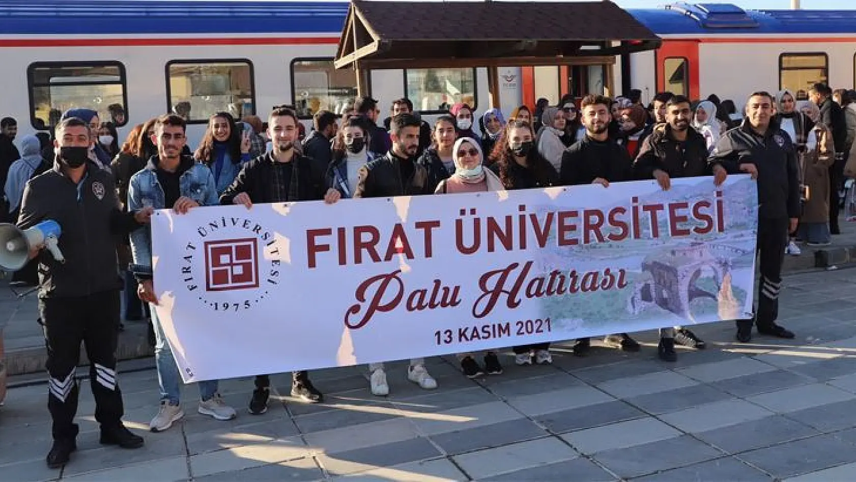 Fırat Üniversitesi 'Tren Yolculuğu ve Palu Gezisi' Etkinliği Düzenledi