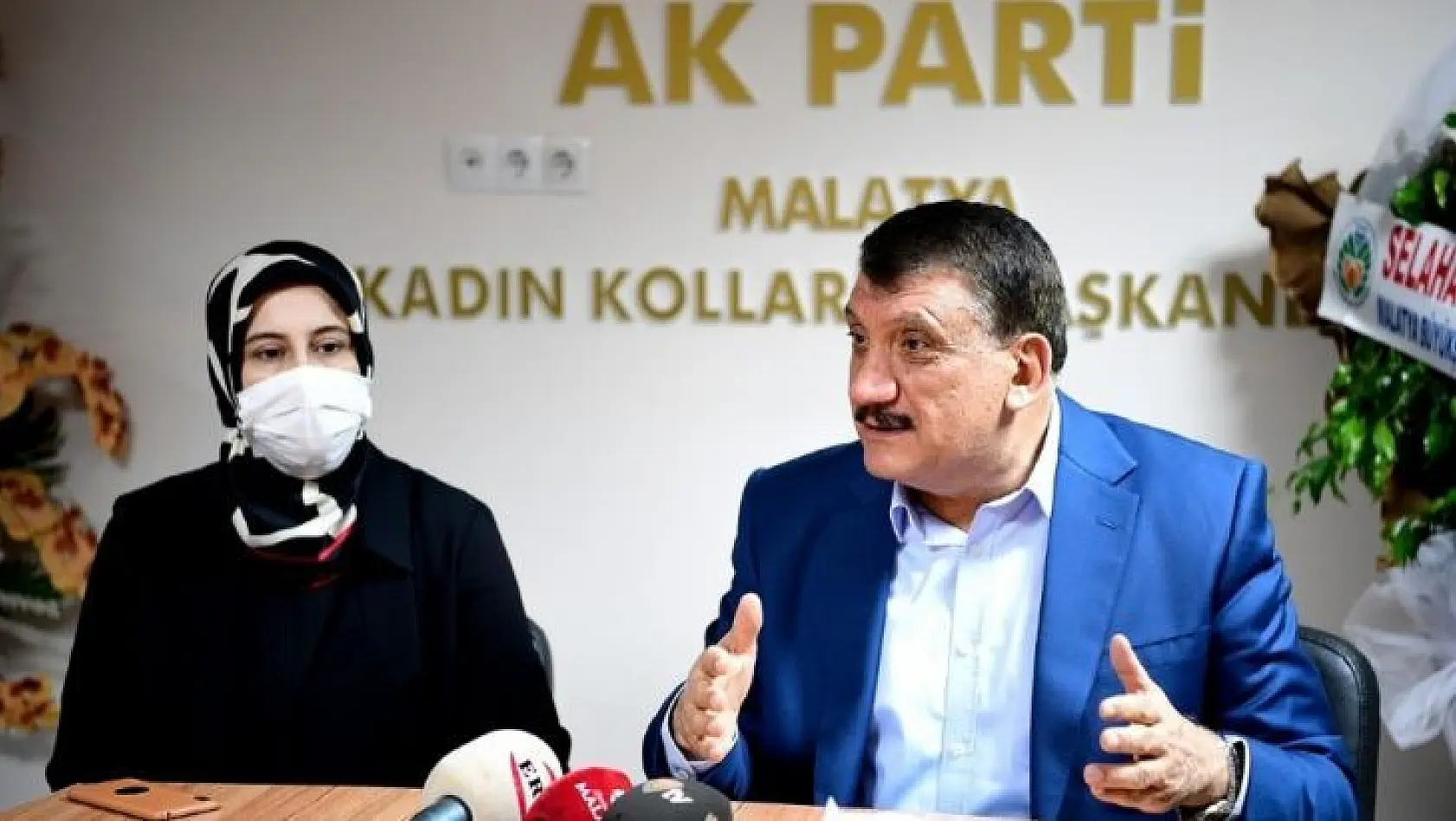 Gürkan, AK Parti kadın kollarını ziyaret etti