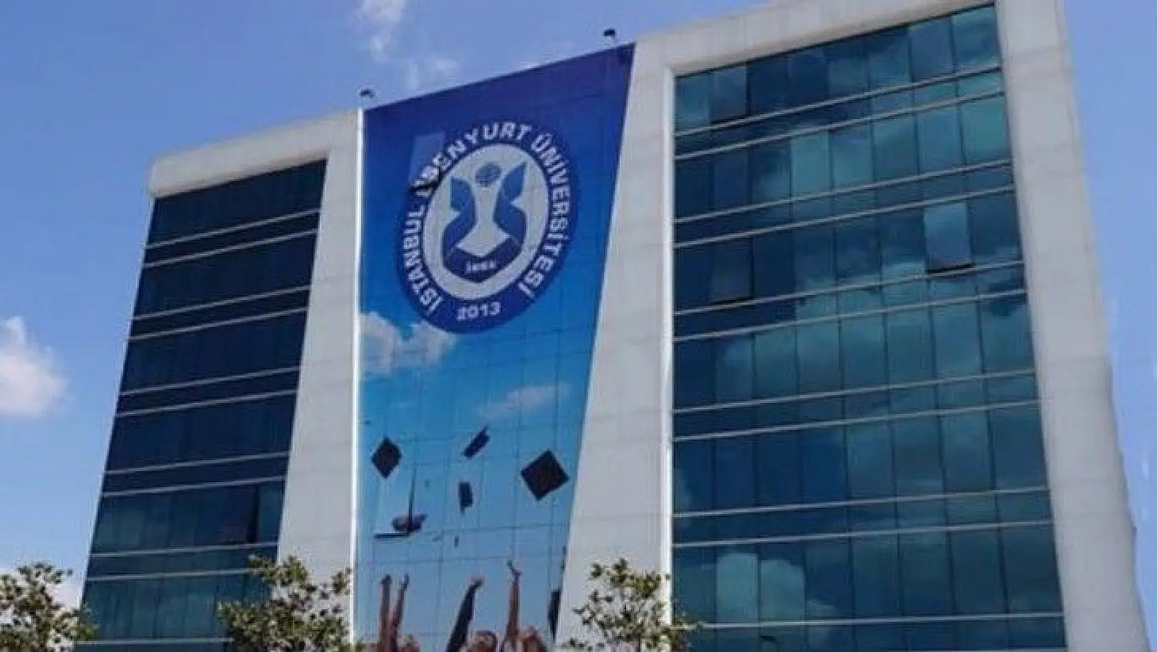 İstanbul Esenyurt Üniversitesi 23 Öğretim Üyesi alıyor