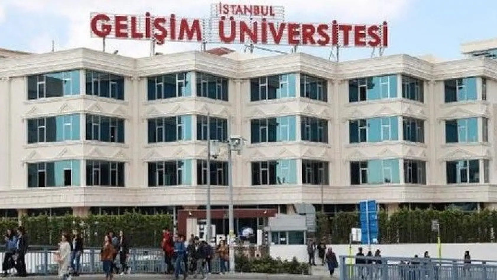 İstanbul Gelişim Üniversitesi 99 öğretim üyesi alacak