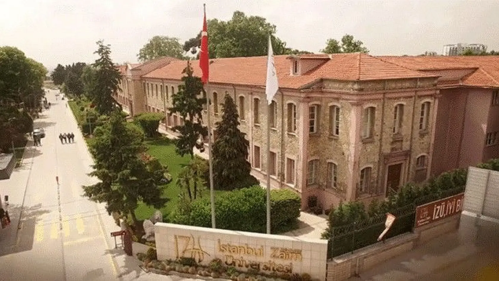 İstanbul Sabahattin Zaim Üniversitesi 27 Öğretim Üyesi alıyor
